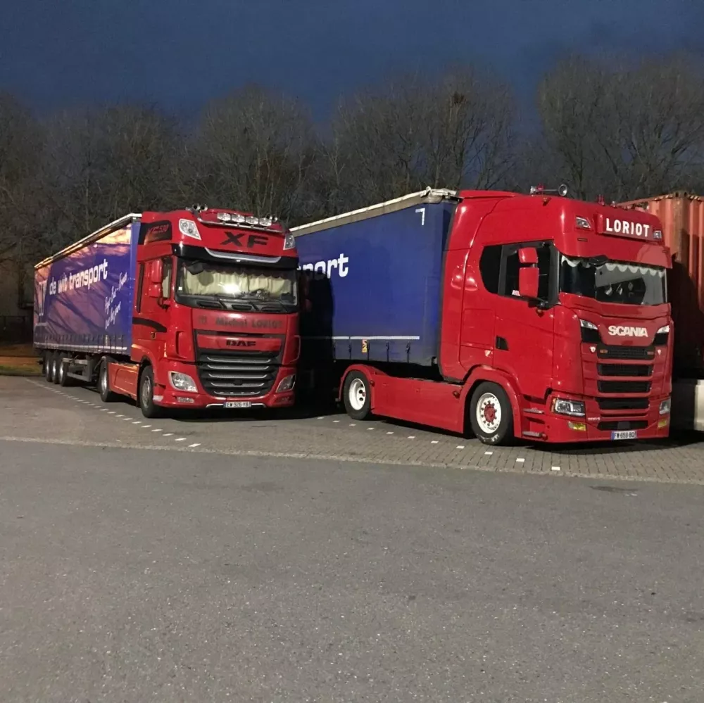 2 caùions rouge